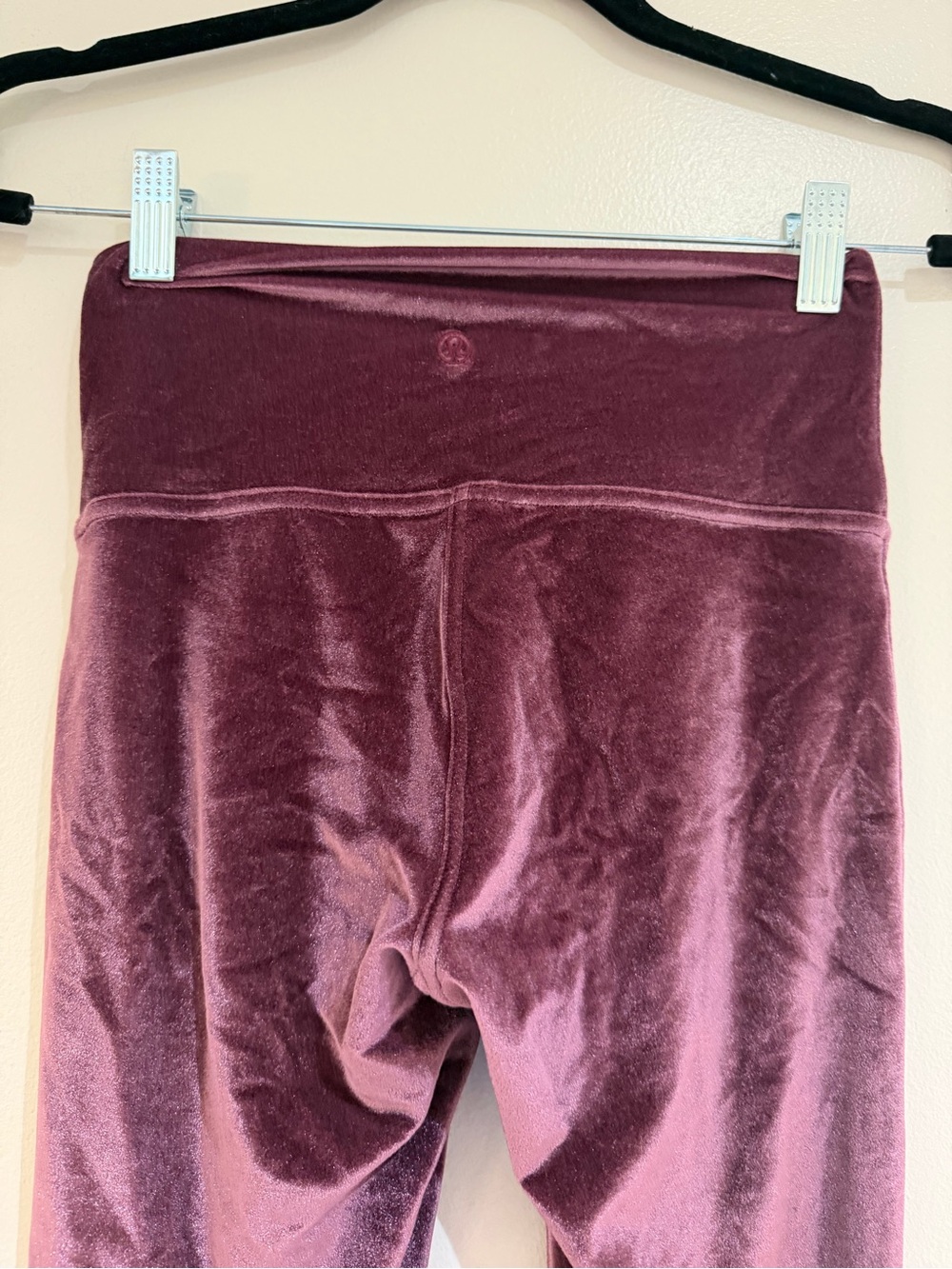 lululemon athletica Velvet High-Rise Leggings in Garnet limited Edition Size 4 - Picture 6 of 8